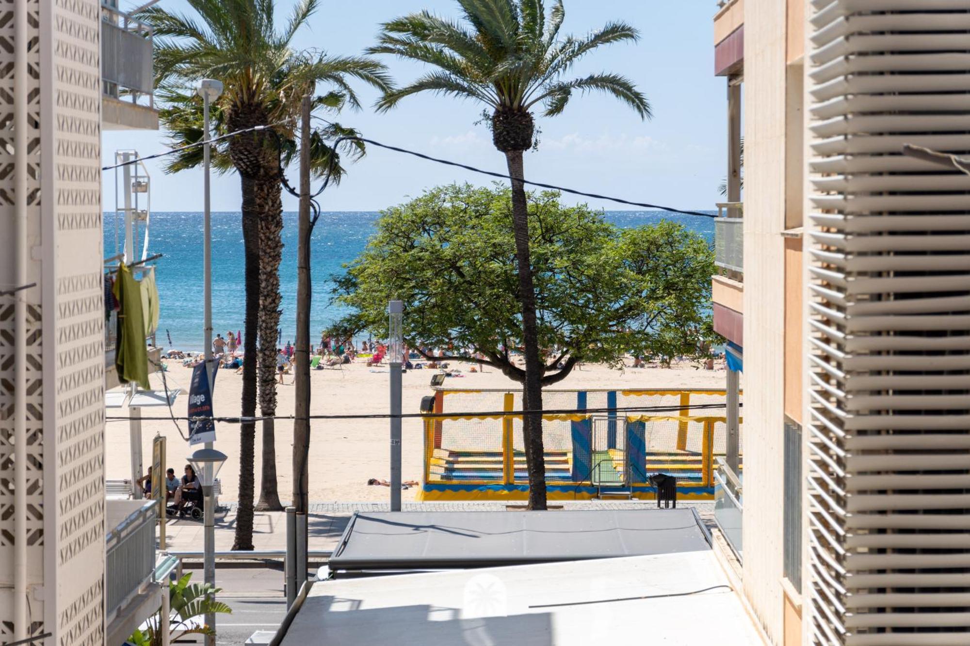 Mediterranean Way - Relax カンブリルス エクステリア 写真